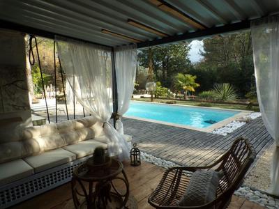 Maison - 181 m² - 7 pièces