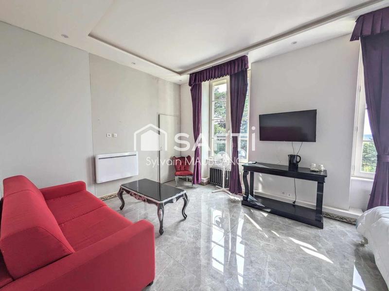 Château - 640 m² - 22 pièces