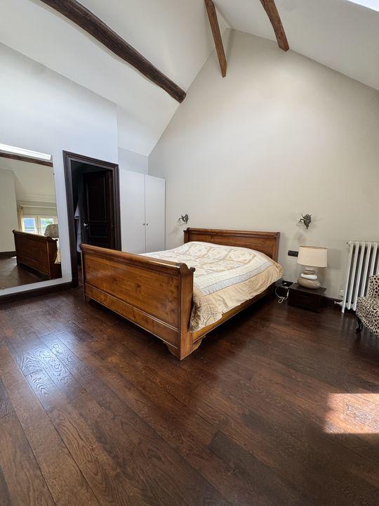 Demeure - 710 m² - 15 pièces