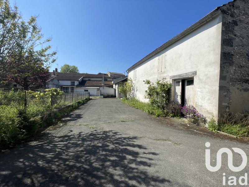 Maison - 300 m² - 12 pièces