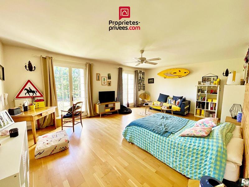 Propriété - 350 m² - 8 pièces