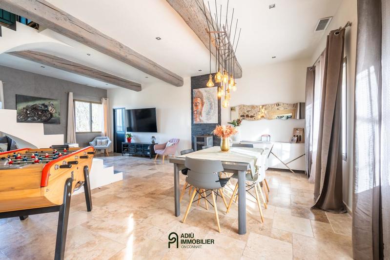 Maison de village - 262 m² - 7 pièces