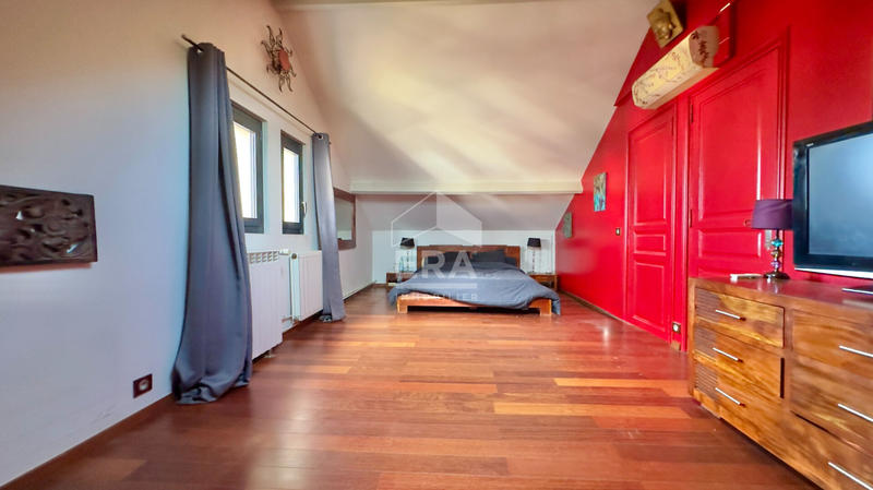 Maison - 122 m² - 6 pièces