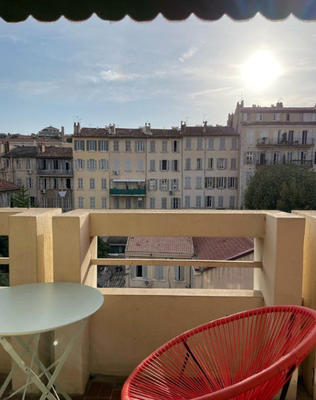 Studio - 14 m² - 1 pièce