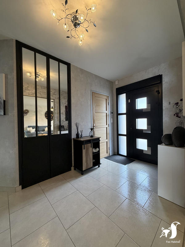 Maison - 214 m² - 6 pièces