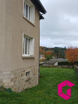 Maison traditionnelle - 138 m² - 9 pièces