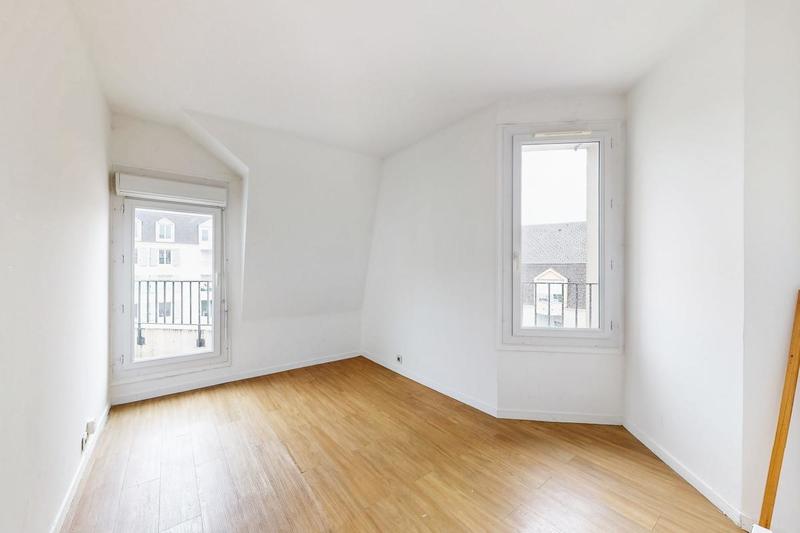 Appartement - 104 m² - 5 pièces