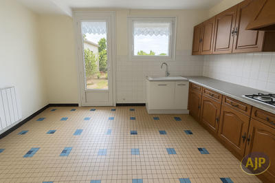 Maison - 110 m² - 6 pièces