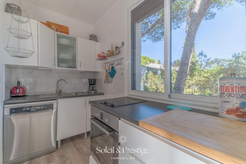 Maison - 180 m² - 9 pièces