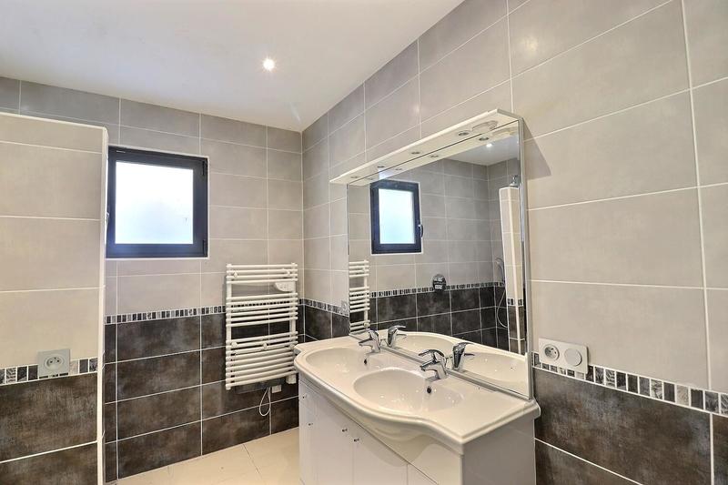 Maison - 90 m² - 3 pièces