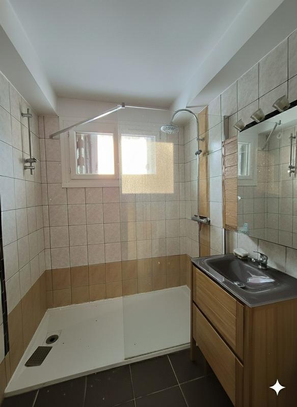 Appartement - 98 m² - 5 pièces