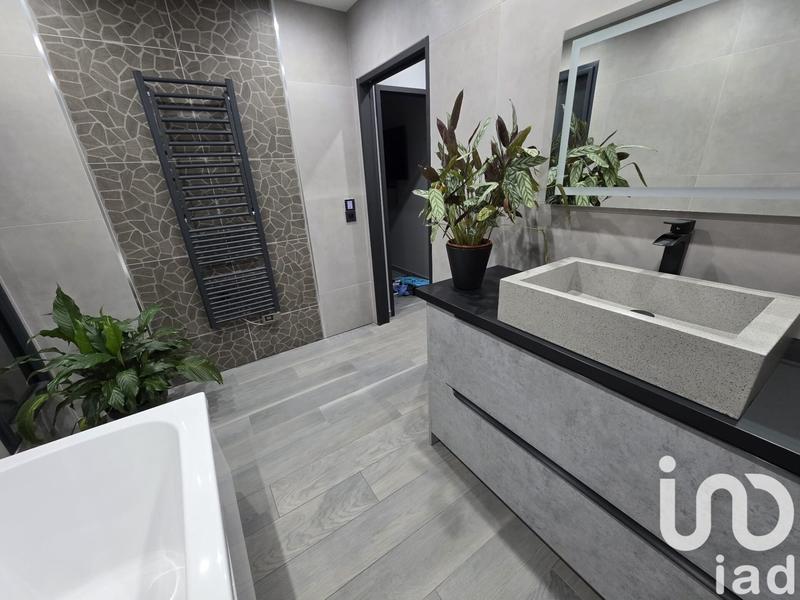 Maison de maîtres - 196 m² - 5 pièces