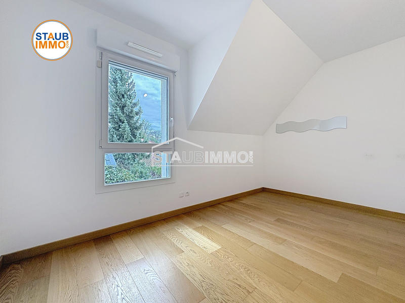 Maison - 111 m² - 5 pièces