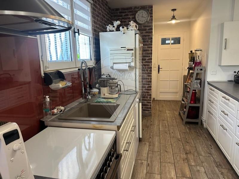 Maison - 142 m² - 4 pièces