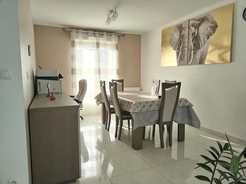 Maison - 140 m² - 8 pièces