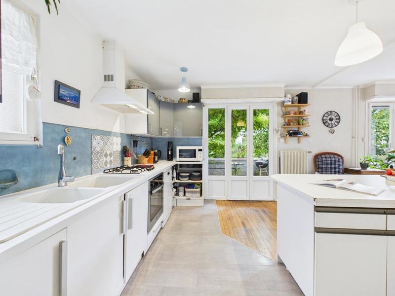 Pavillon - 90 m² - 4 pièces