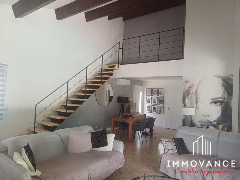 Maison traditionnelle - 175 m² - 5 pièces