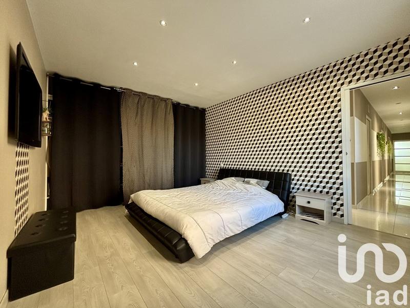 Maison - 157 m² - 5 pièces