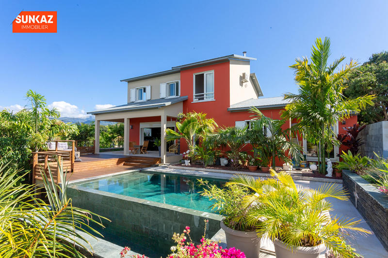 Maison - 178 m² - 6 pièces