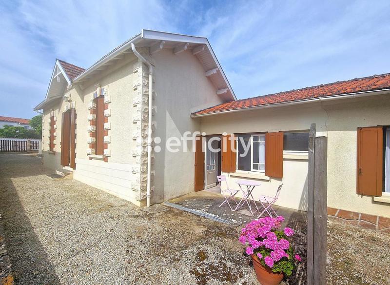 Maison - 210 m² - 10 pièces