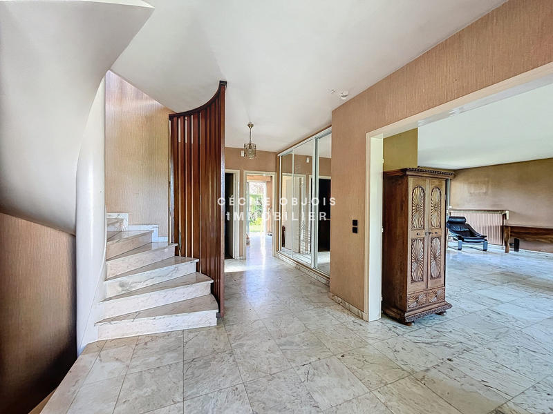 Maison contemporaine - 172 m² - 7 pièces