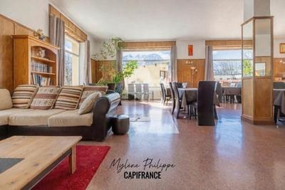 Local commercial - 586 m² - 16 pièces