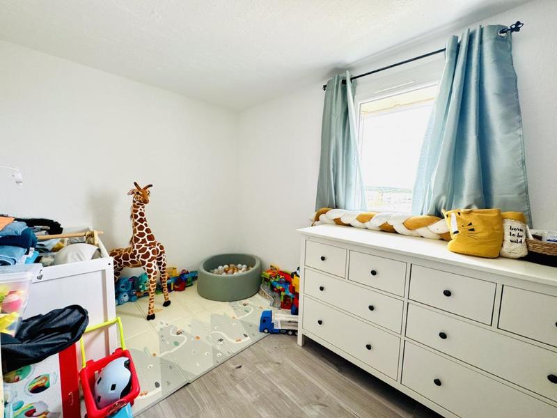 Appartement - 80 m² - 3 pièces