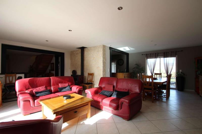 Maison - 165 m² - 6 pièces