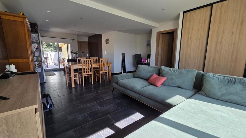 Maison - 98 m² - 4 pièces