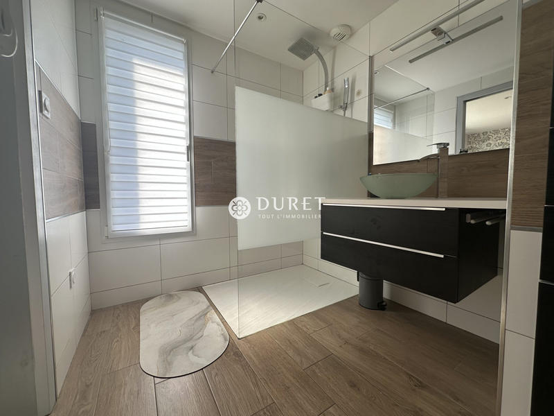 Maison - 178 m² - 9 pièces