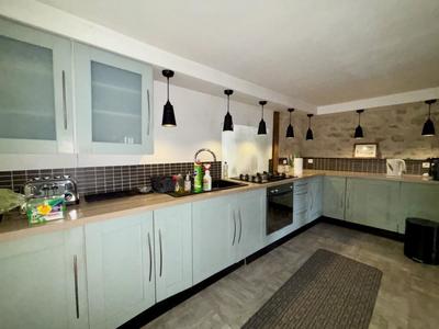 Maison - 93 m² - 5 pièces