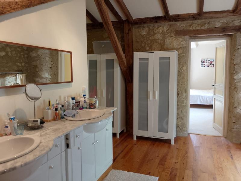 Maison - 380 m² - 9 pièces