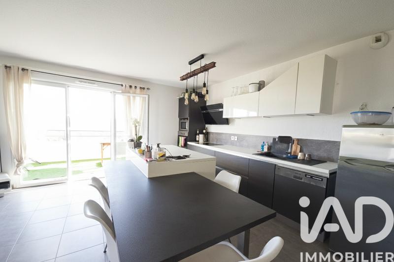 Appartement - 93 m² - 4 pièces