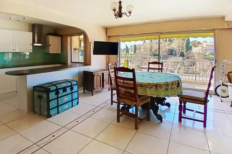 Appartement - 91 m² - 5 pièces