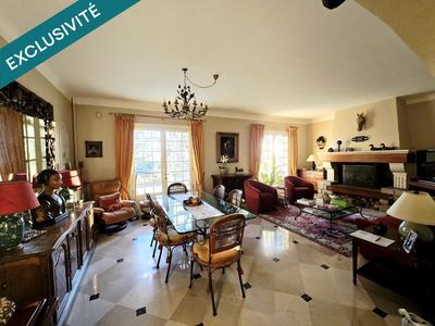 Maison - 145 m² - 5 pièces