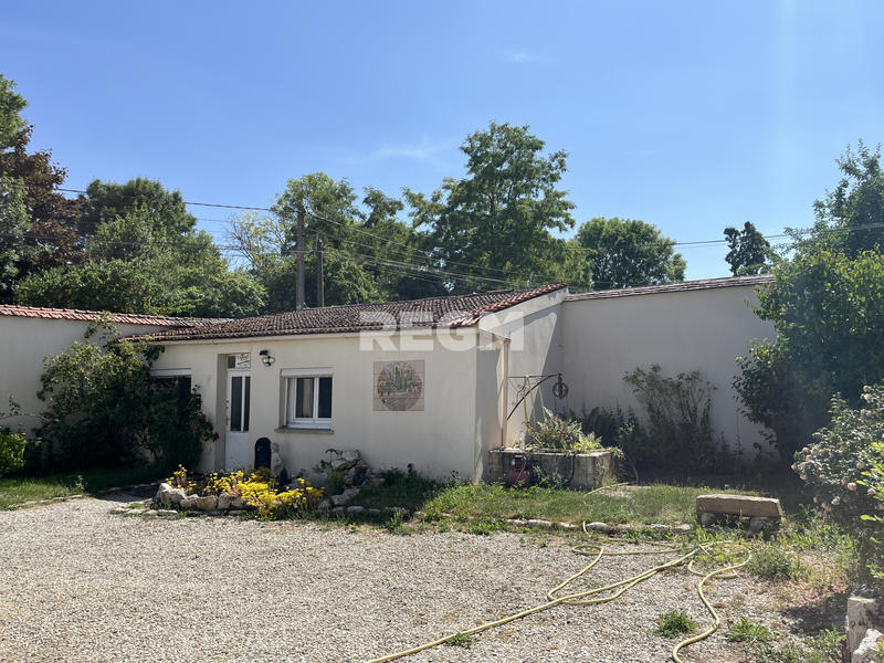 Maison - 200 m² - 7 pièces