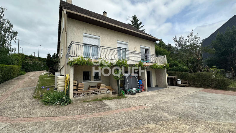 Maison - 156 m² - 8 pièces