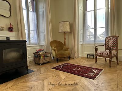 Maison - 206 m² - 14 pièces