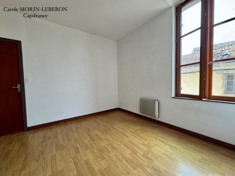 Immeuble - 114 m² - 6 pièces