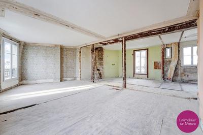 Appartement - 100 m² - 4 pièces