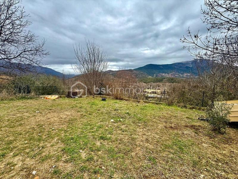 Villa - 225 m² - 8 pièces