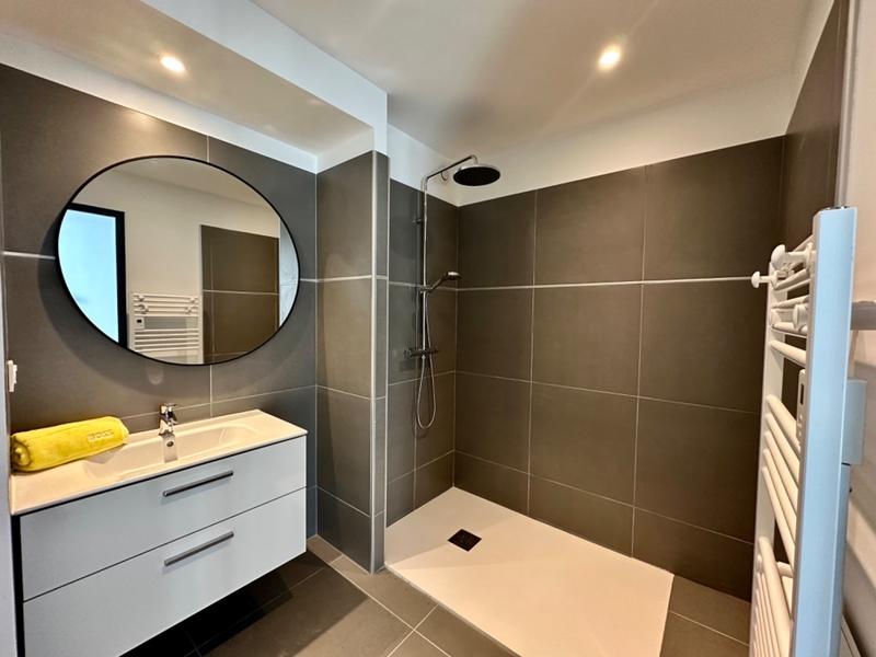 Appartement - 90 m² - 4 pièces