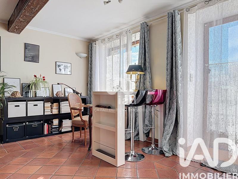 Appartement - 200 m² - 6 pièces