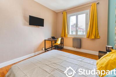 Chambre - 12 m² - 1 pièce