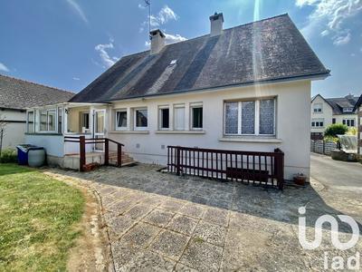 Maison - 135 m² - 8 pièces