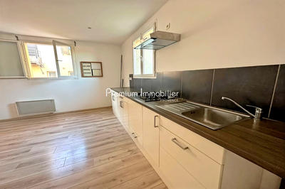 Appartement - 85 m² - 3 pièces