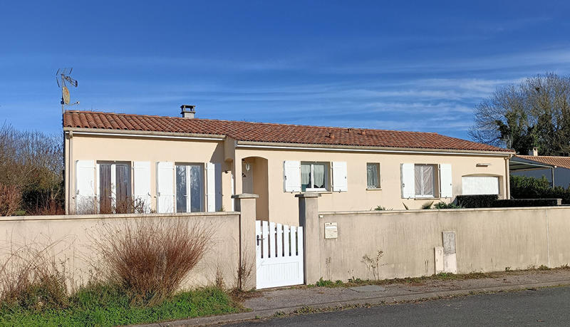 Maison - 92 m² - 5 pièces