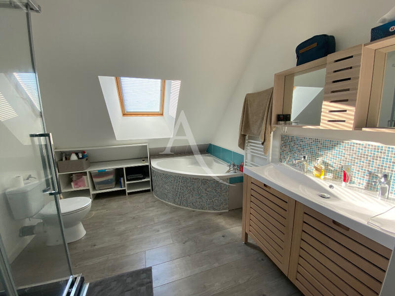 Maison - 82 m² - 4 pièces