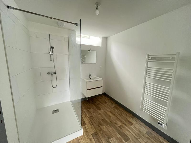 Appartement - 104 m² - 4 pièces