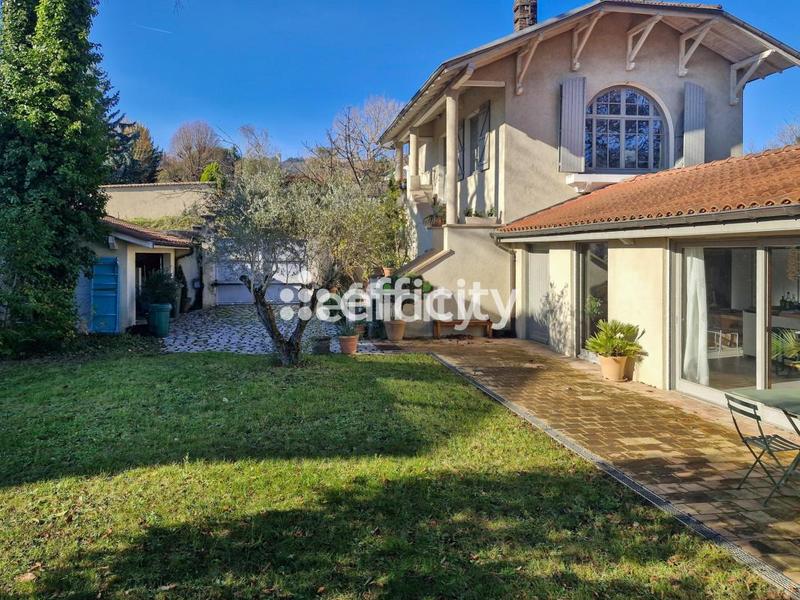 Maison de village - 180 m² - 5 pièces